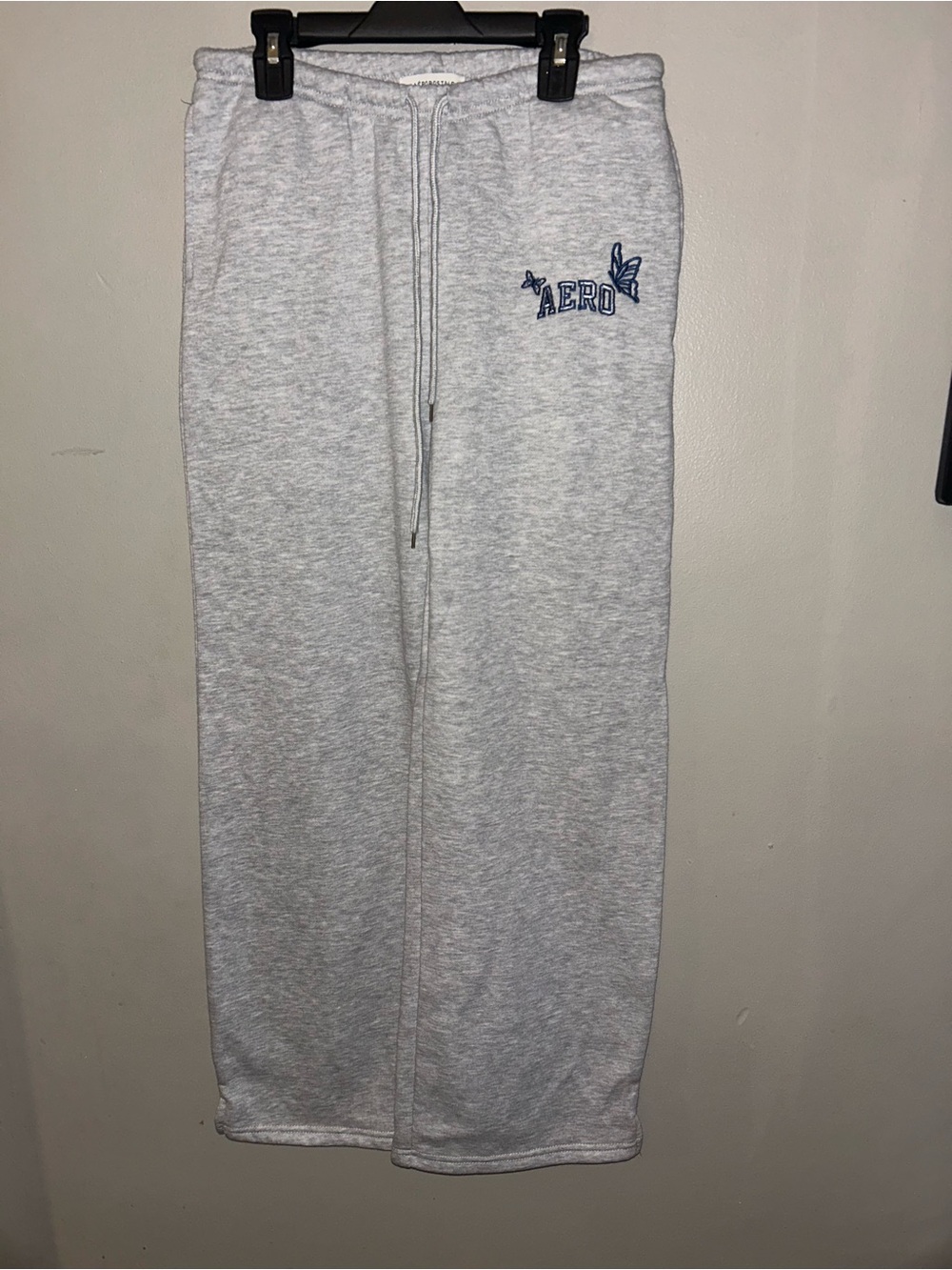 Aeropostale Pants - light heather gray straight leg sweatpants